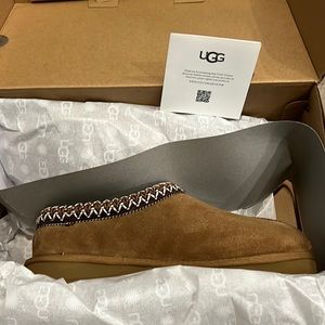 UGG Tasman Slipper